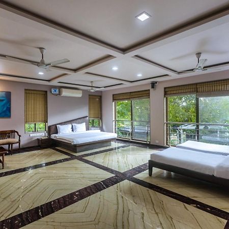 Saffronstays Aura, Alibaug - Luxury Pool Villa With A Game Room And Spacious Lawn Alībāg Zewnętrze zdjęcie